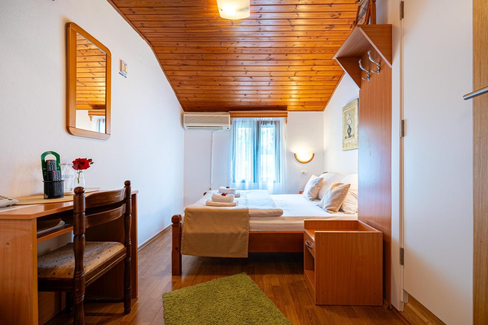 Hotel Bokeljski Dvori Kotor Kamer foto