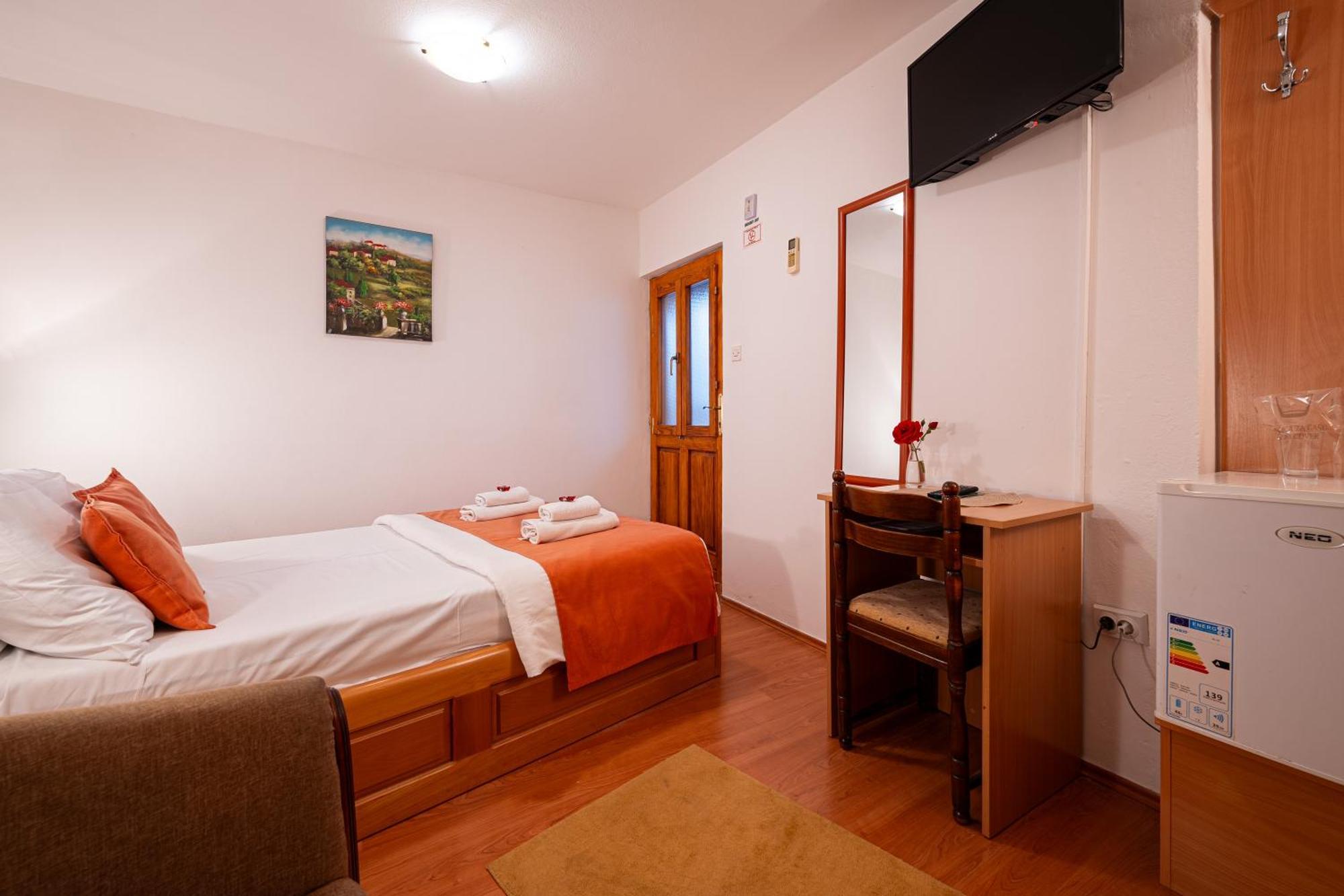 Hotel Bokeljski Dvori Kotor Kamer foto