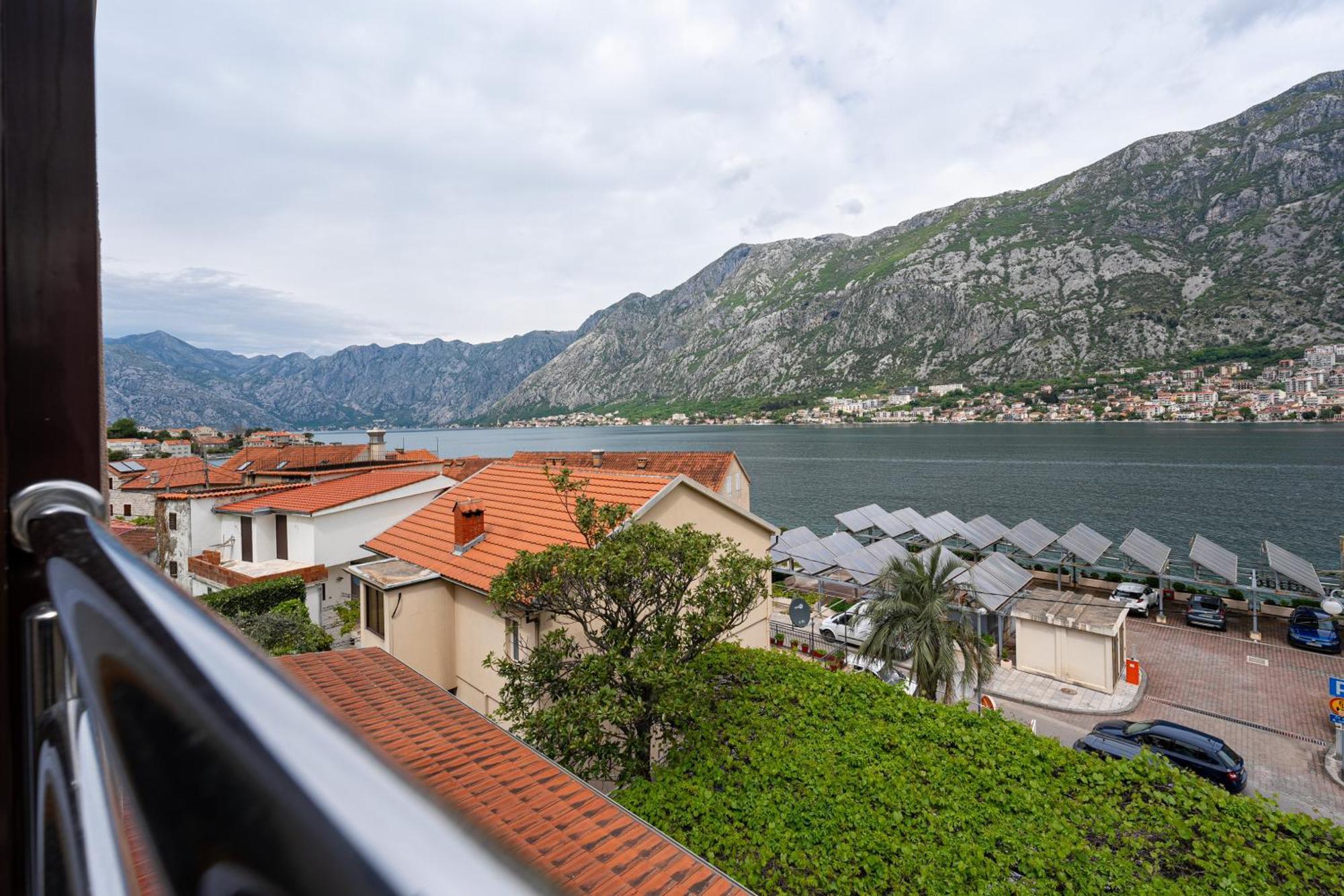 Hotel Bokeljski Dvori Kotor Kamer foto