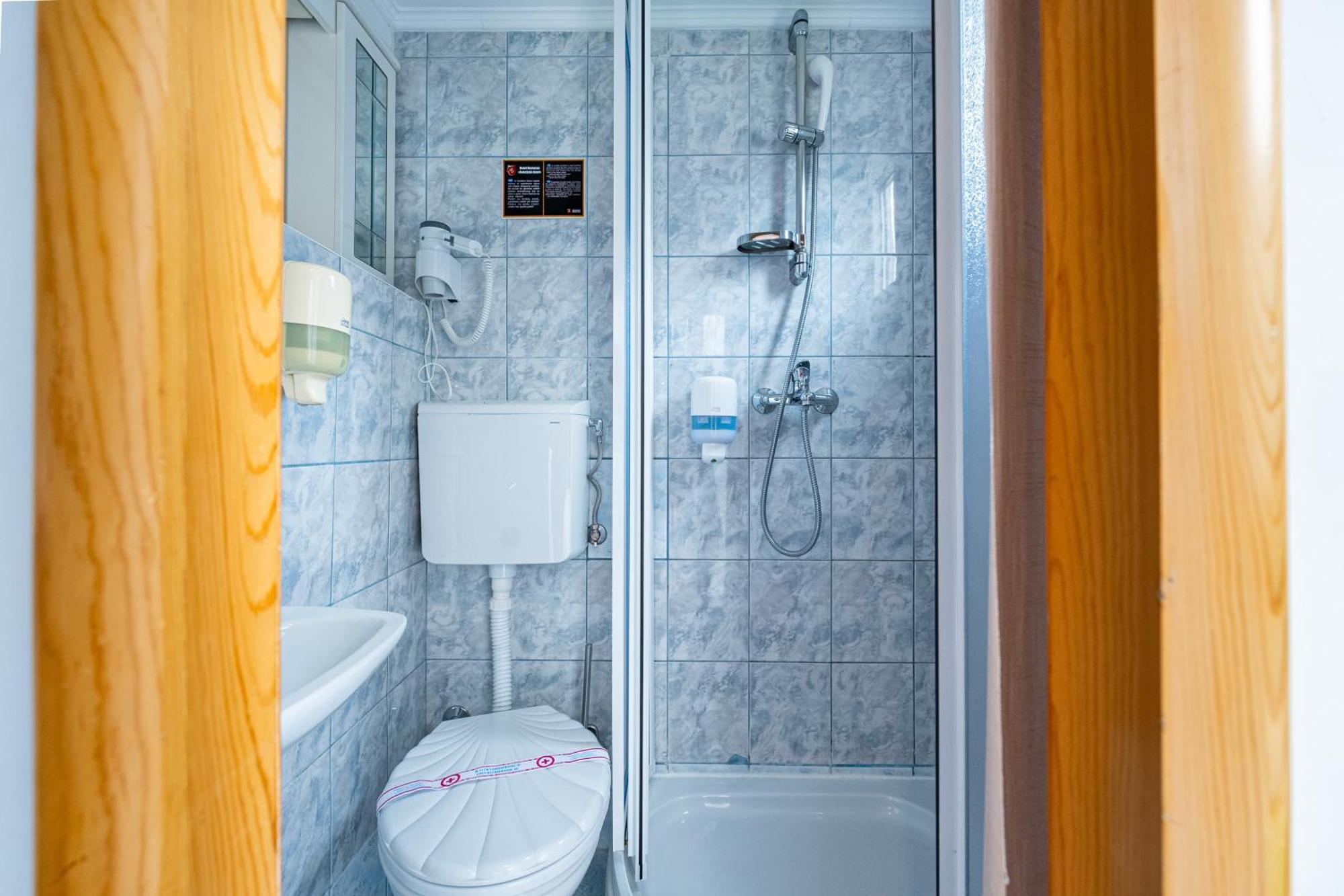 Hotel Bokeljski Dvori Kotor Kamer foto