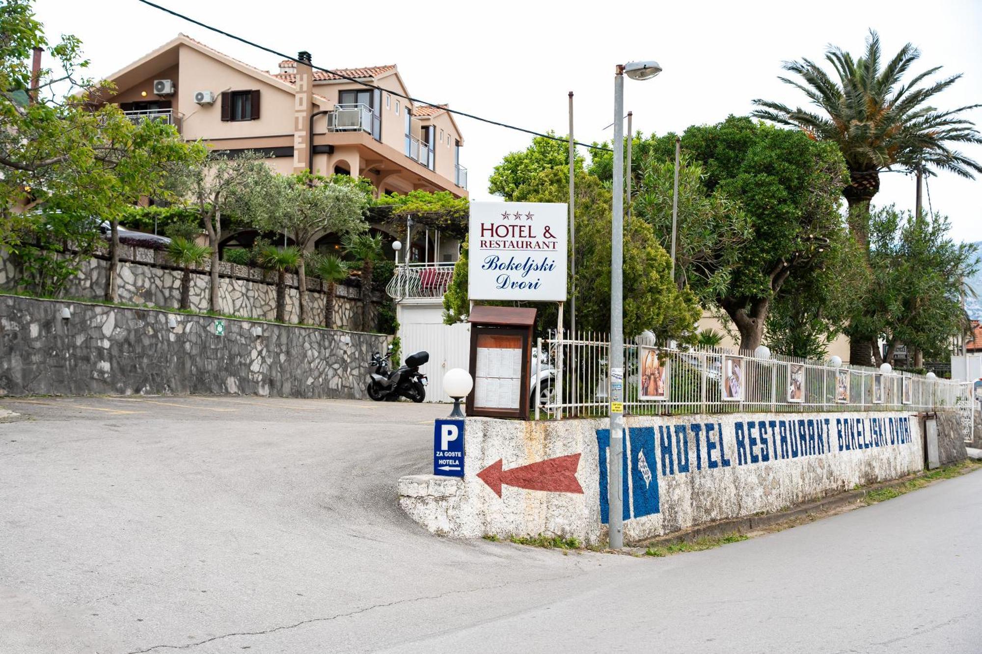 Hotel Bokeljski Dvori Kotor Buitenkant foto