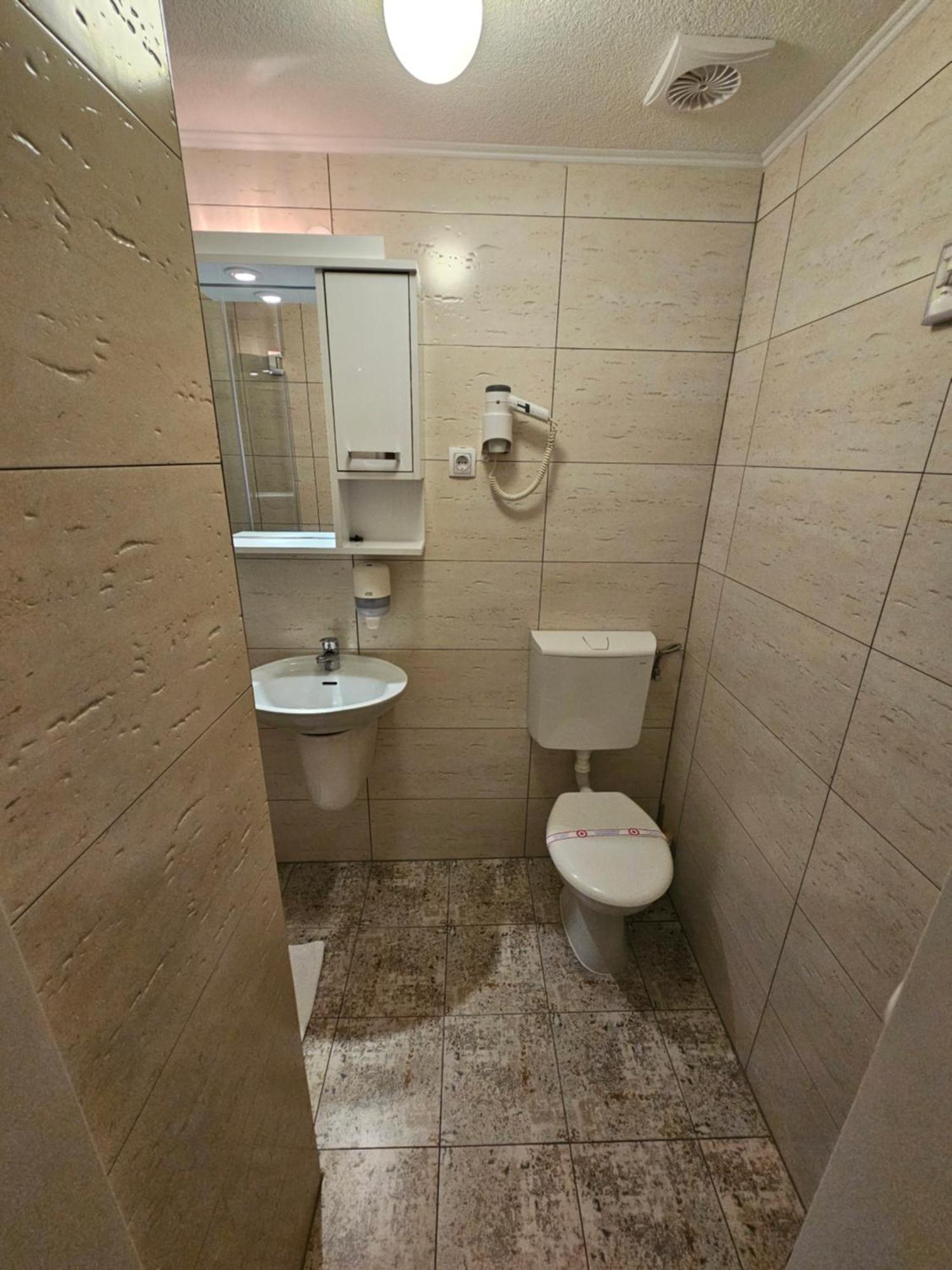 Hotel Bokeljski Dvori Kotor Kamer foto