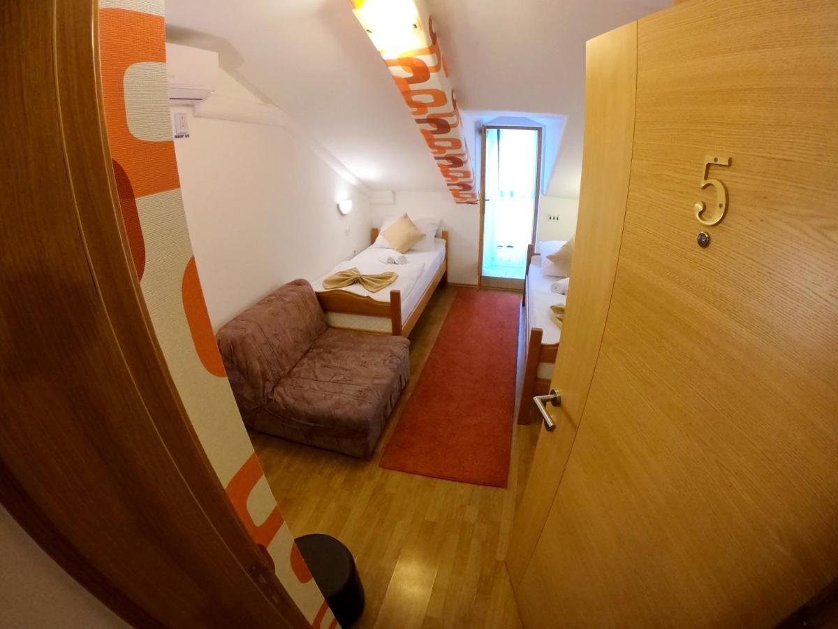 Hotel Bokeljski Dvori Kotor Buitenkant foto